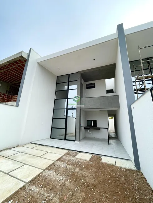 Foto 1 de Casa com 4 Quartos à venda, 133m² em Pedras, Eusébio