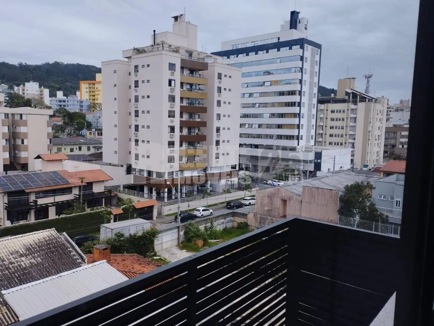 Foto 1 de Apartamento com 2 Quartos à venda, 73m² em Trindade, Florianópolis