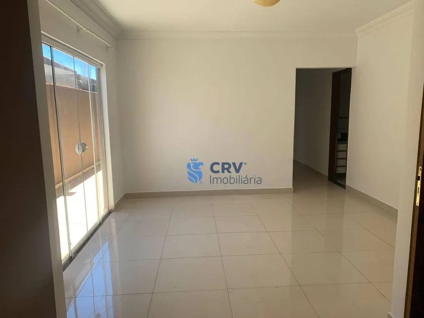 Foto 1 de Casa com 5 Quartos à venda, 180m² em Michael Licha, Londrina