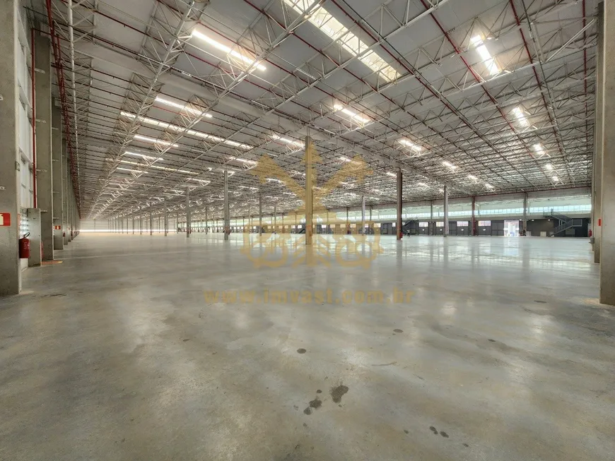 Foto 1 de Galpão/Depósito/Armazém para alugar, 30780m² em Cumbica, Guarulhos