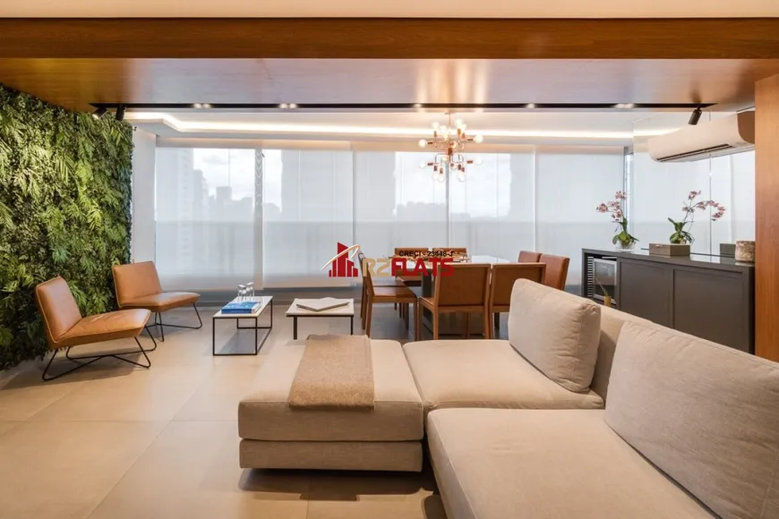 Foto 1 de Apartamento com 2 Quartos à venda, 128m² em Cidade Monções, São Paulo