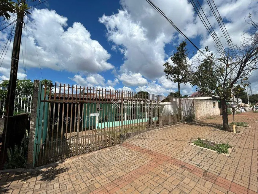 Foto 1 de Lote/Terreno à venda, 420m² em São Cristovão, Cascavel