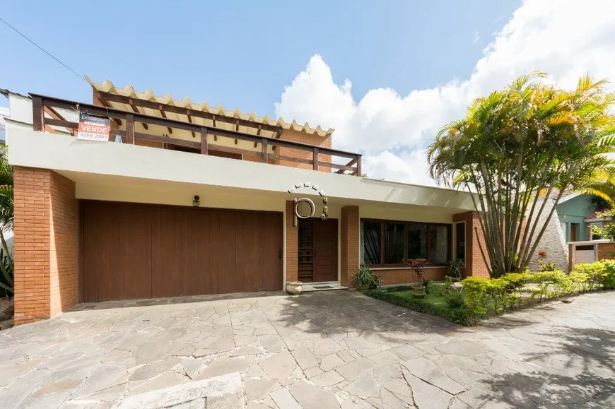 Foto 1 de Casa de Condomínio com 3 Quartos à venda, 188m² em Pedra Redonda, Porto Alegre