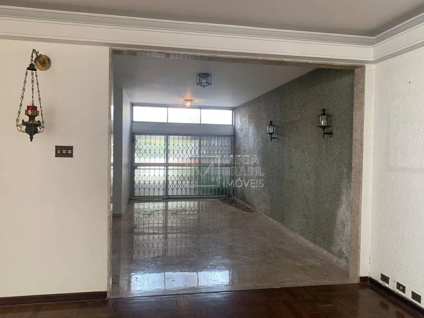 Foto 1 de Casa com 3 Quartos para venda ou aluguel, 380m² em Vila Monumento, São Paulo