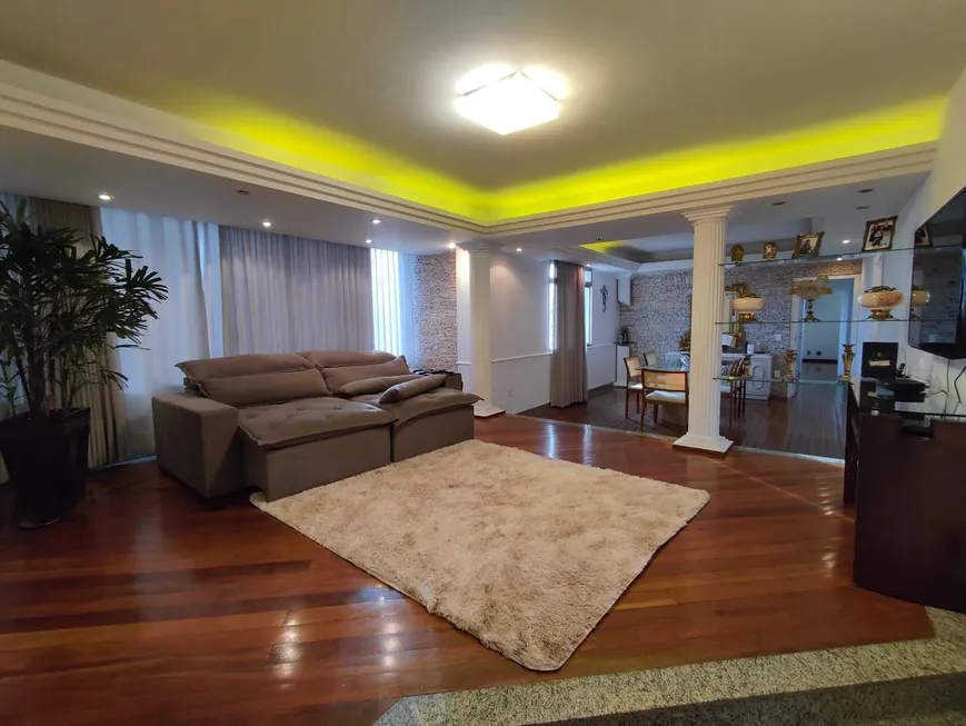 Foto 1 de Apartamento com 4 Quartos à venda, 158m² em Barreiro, Belo Horizonte