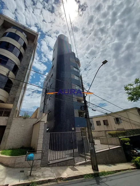 Foto 1 de Apartamento com 4 Quartos para venda ou aluguel, 140m² em Santo Antônio, Belo Horizonte