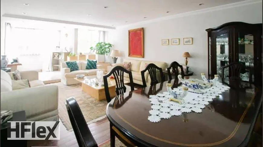 Foto 1 de Apartamento com 3 Quartos à venda, 135m² em Itaim Bibi, São Paulo