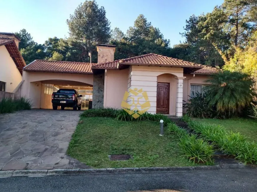 Foto 1 de Casa com 4 Quartos para alugar, 194m² em Santo Inácio, Curitiba