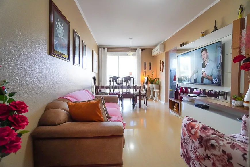 Foto 1 de Apartamento com 2 Quartos à venda, 59m² em Jardim do Salso, Porto Alegre