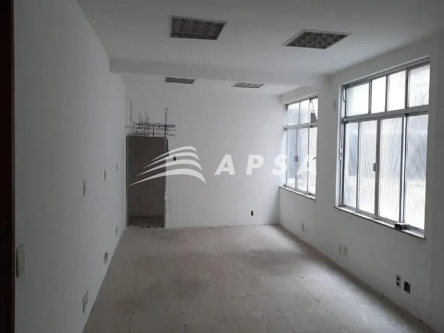 Foto 1 de Sala Comercial para alugar, 67m² em Saúde, Rio de Janeiro