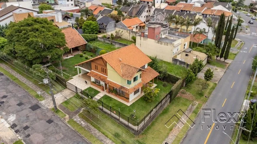 Foto 1 de Casa com 4 Quartos à venda, 382m² em Atuba, Curitiba