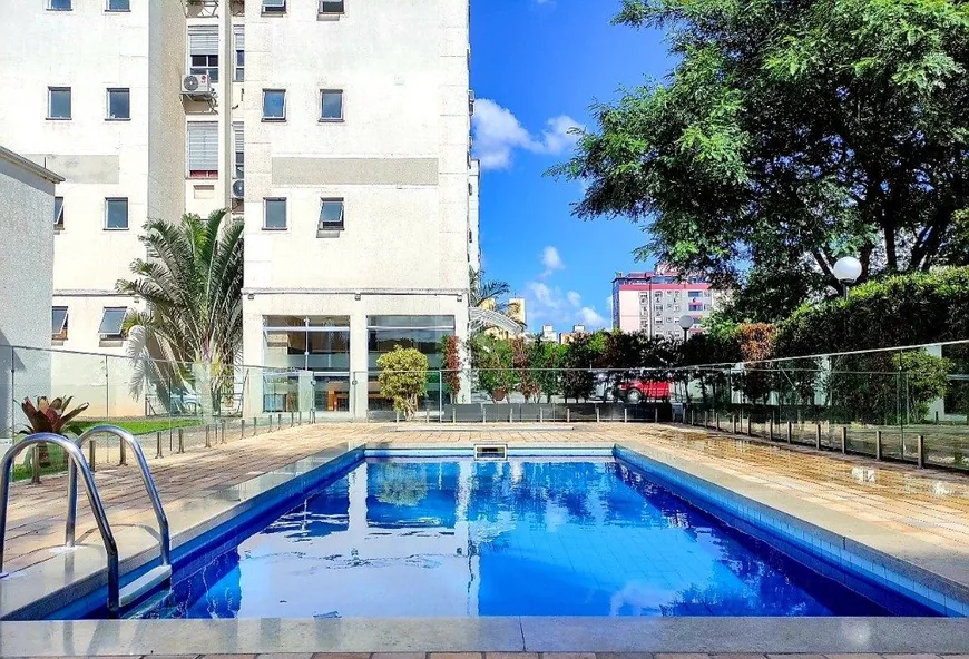 Foto 1 de Apartamento com 2 Quartos à venda, 47m² em Jardim Planalto, Porto Alegre