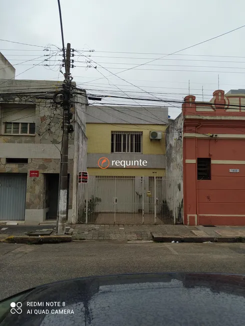 Foto 1 de Casa com 3 Quartos à venda, 230m² em Centro, Pelotas