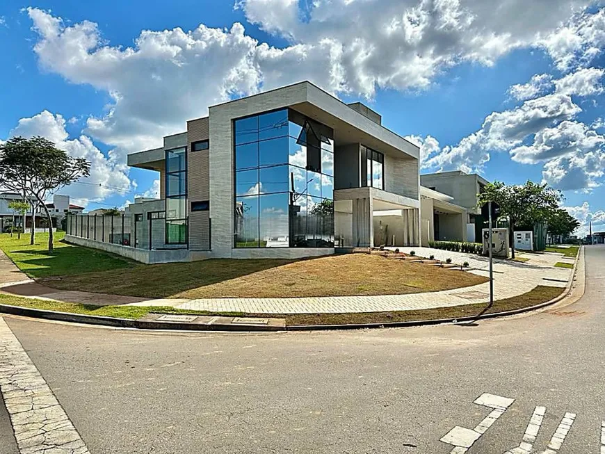 Foto 1 de Casa de Condomínio com 3 Quartos à venda, 501m² em São Pedro, Juiz de Fora