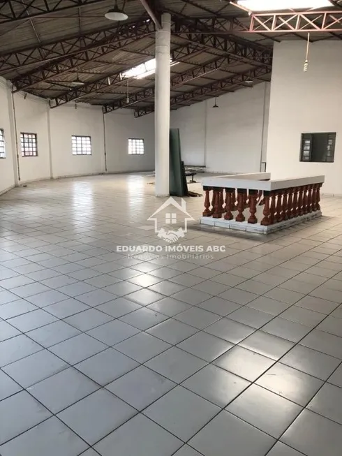 Foto 1 de para alugar, 300m² em Piraporinha, Diadema