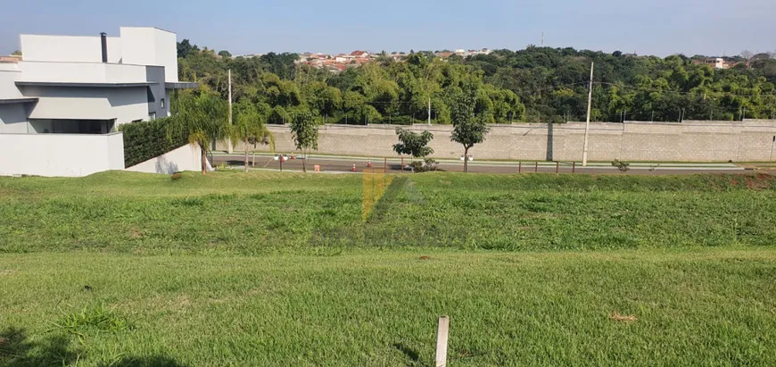 Foto 1 de Lote/Terreno com 1 Quarto à venda, 256m² em Conjunto Habitacional Alexandre Urbanas, Londrina