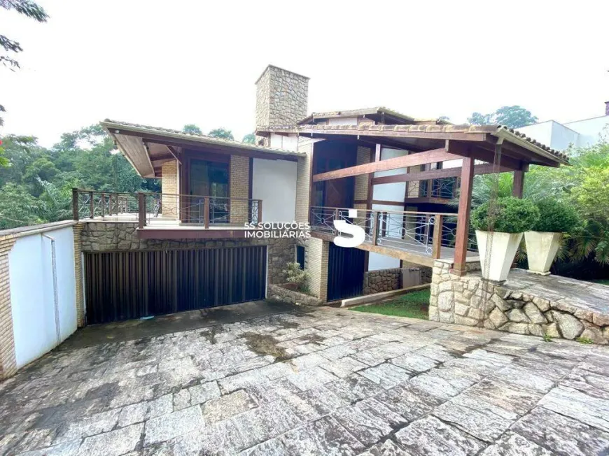 Foto 1 de Casa com 5 Quartos à venda, 450m² em Jardim Glória, Juiz de Fora