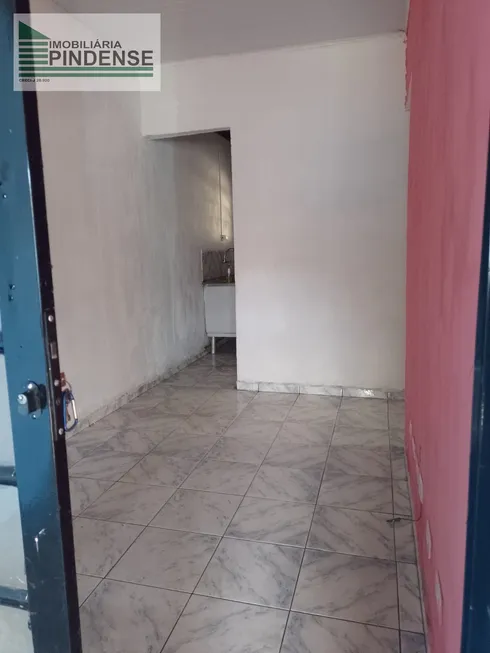 Foto 1 de Casa com 2 Quartos para venda ou aluguel, 90m² em Castolira, Pindamonhangaba