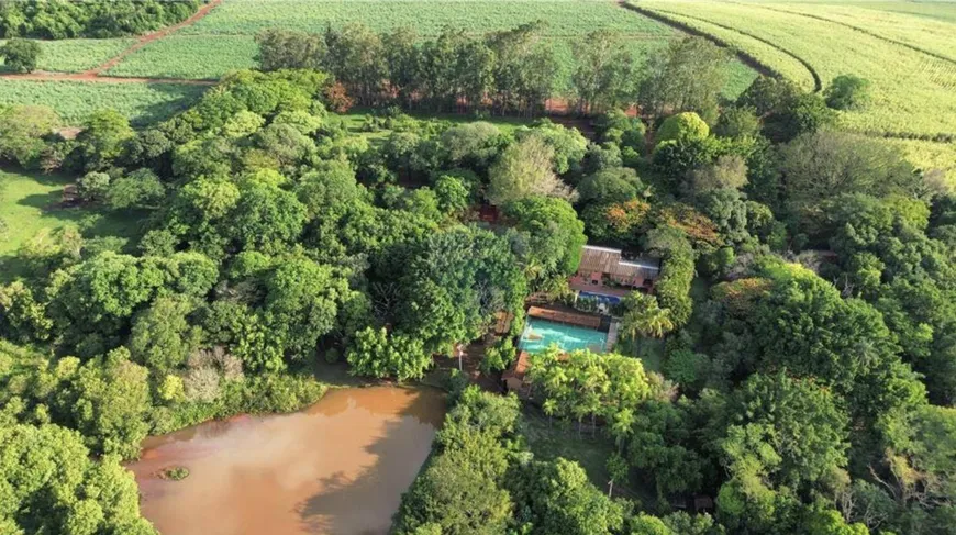 Foto 1 de Fazenda/Sítio com 10 Quartos à venda, 830000m² em Jardim do Carmo, Araraquara