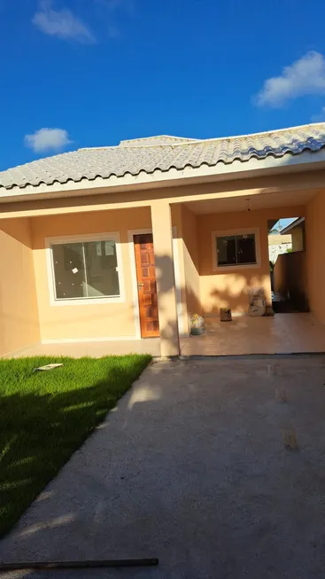 Foto 1 de Casa com 2 Quartos à venda, 86m² em Cordeirinho, Maricá