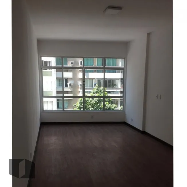 Foto 1 de Apartamento com 3 Quartos à venda, 95m² em Copacabana, Rio de Janeiro