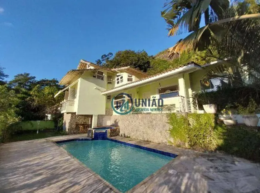 Foto 1 de Casa de Condomínio com 5 Quartos à venda, 300m² em Piratininga, Niterói