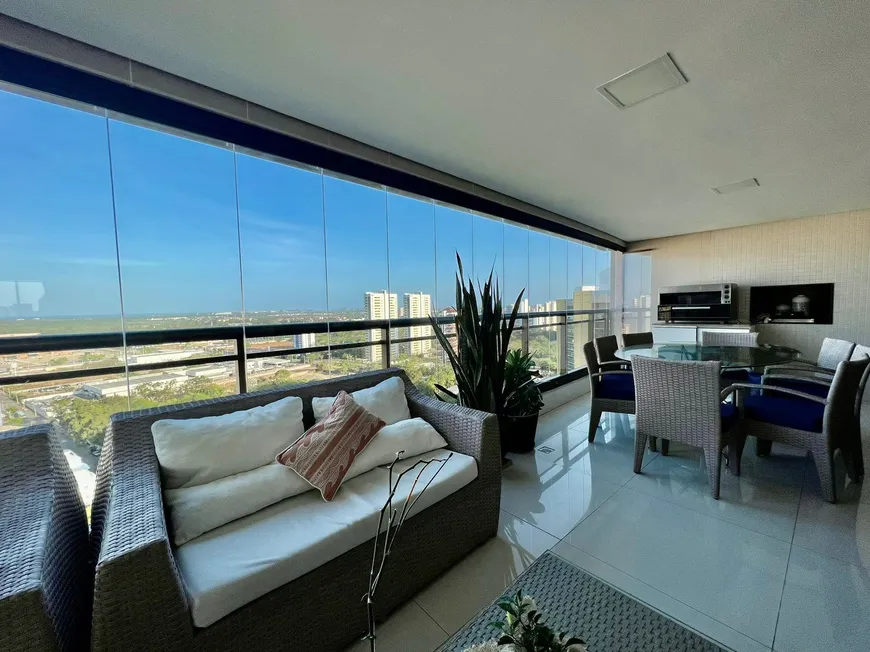 Foto 1 de Apartamento com 4 Quartos à venda, 259m² em Guararapes, Fortaleza