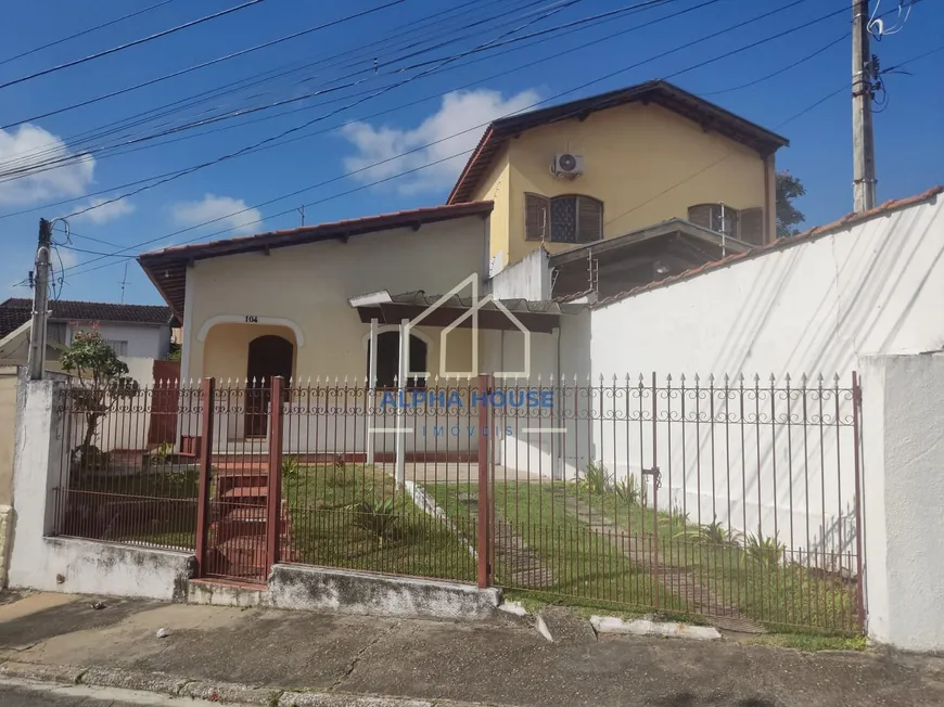 Foto 1 de Casa com 3 Quartos à venda, 83m² em Centro, Pindamonhangaba