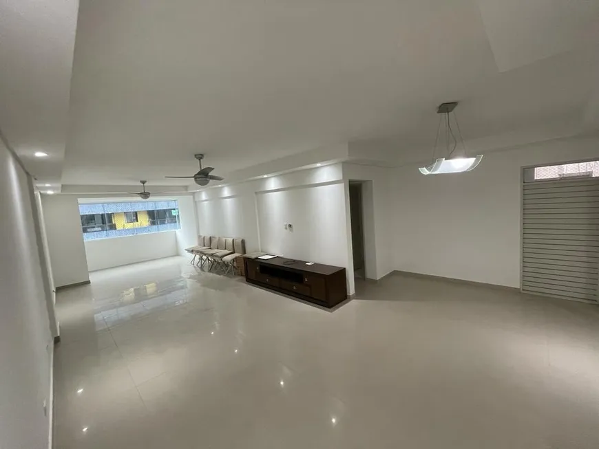 Foto 1 de Apartamento com 3 Quartos à venda, 156m² em Boa Viagem, Recife