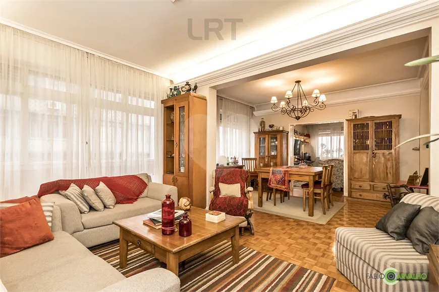 Foto 1 de Apartamento com 3 Quartos à venda, 155m² em Independência, Porto Alegre