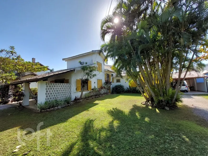 Foto 1 de Casa com 7 Quartos à venda, 234m² em Ponta das Canas, Florianópolis