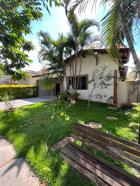 Foto 1 de Casa de Condomínio com 3 Quartos à venda, 270m² em Loteamento Portal do Sol I, Goiânia