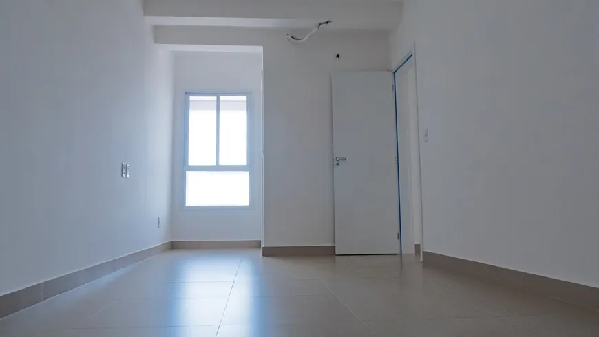 Foto 1 de Apartamento com 2 Quartos à venda, 60m² em Novo Mundo, Uberlândia