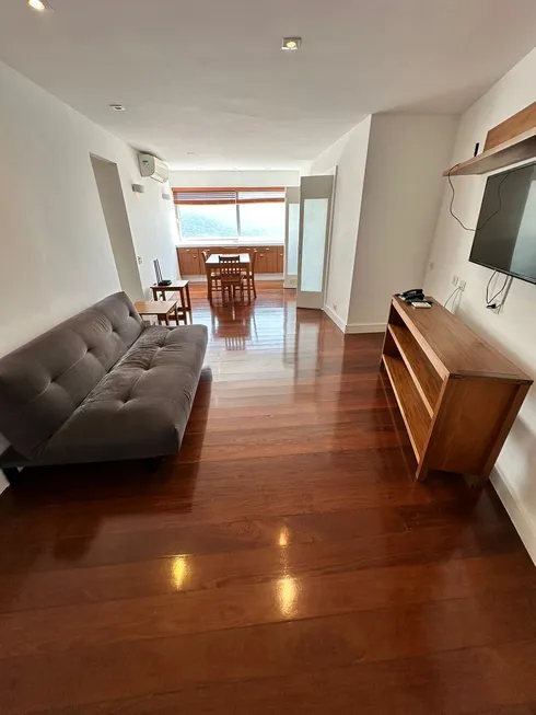 Foto 1 de Flat com 1 Quarto para alugar, 50m² em Leblon, Rio de Janeiro