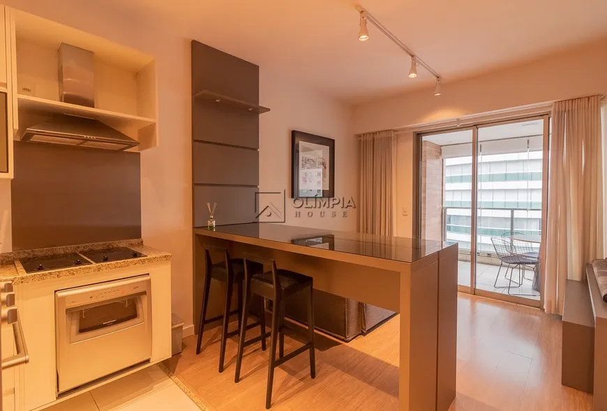 Foto 1 de Apartamento com 1 Quarto para alugar, 61m² em Itaim Bibi, São Paulo