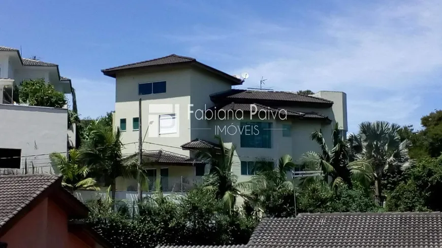 Foto 1 de Casa de Condomínio com 3 Quartos à venda, 300m² em Arujá Country Club, Arujá
