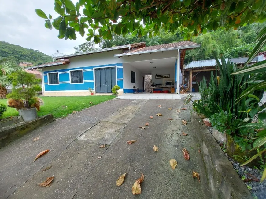 Foto 1 de Casa com 3 Quartos à venda, 120m² em , Guaramirim