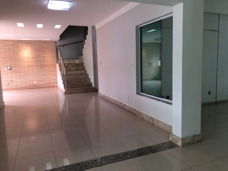 Foto 1 de Casa de Condomínio com 5 Quartos à venda, 350m² em Calhau, São Luís