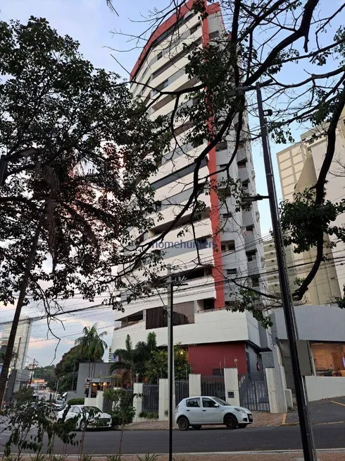 Foto 1 de Apartamento com 3 Quartos à venda, 185m² em Cambuí, Campinas