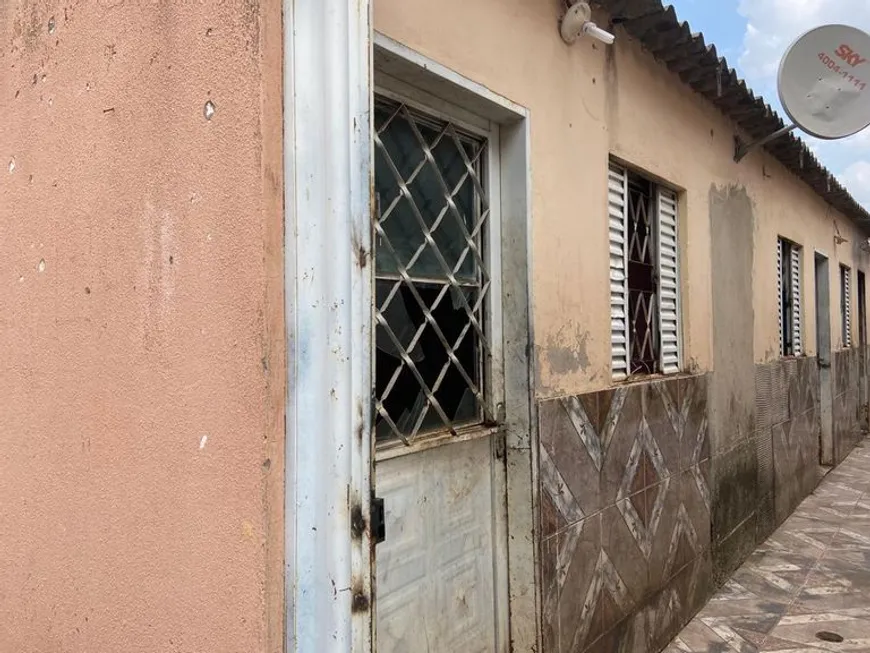 Foto 1 de Casa com 1 Quarto à venda, 130m² em Fazendinha, Brasília