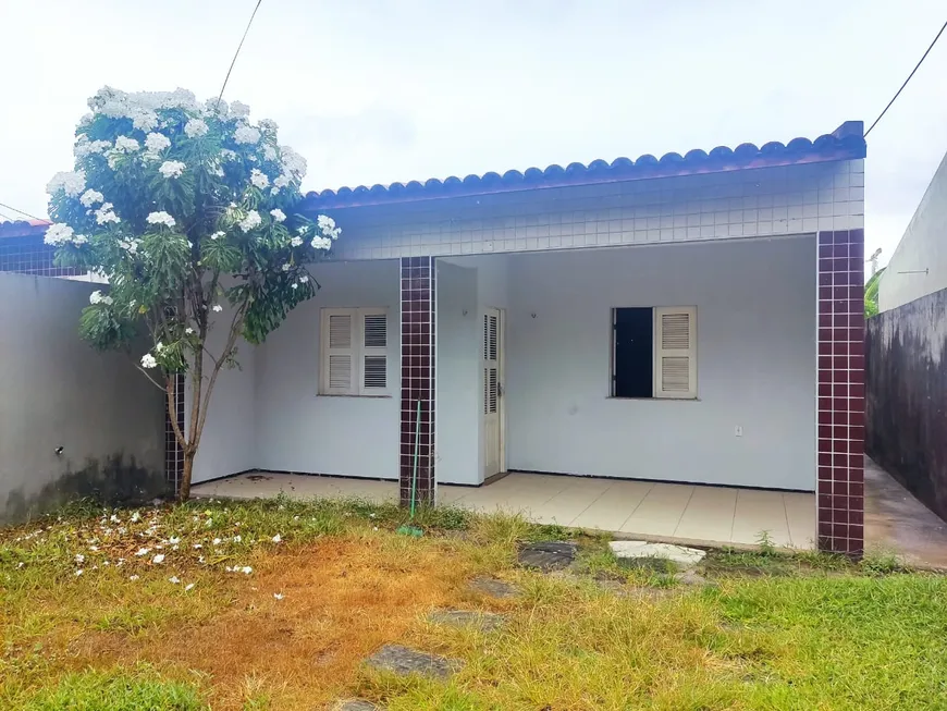 Foto 1 de Casa com 2 Quartos para alugar, 100m² em Parque Hawai, Eusébio