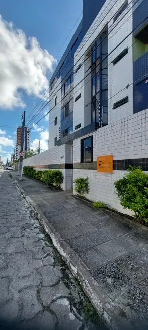Foto 1 de Apartamento com 2 Quartos para alugar, 60m² em Gruta de Lourdes, Maceió