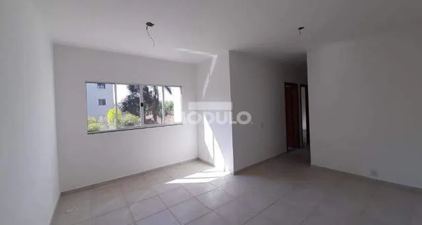 Foto 1 de Apartamento com 3 Quartos à venda, 71m² em Jardim Patrícia, Uberlândia