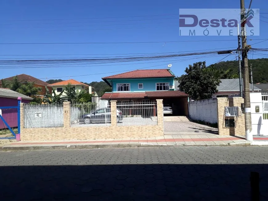 Foto 1 de Casa com 3 Quartos à venda, 150m² em Rio Caveiras, Biguaçu