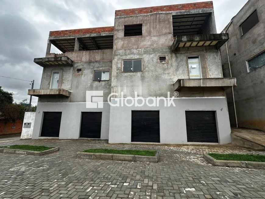 Foto 1 de Ponto Comercial para venda ou aluguel, 62m² em Vila Mauricéia, Montes Claros