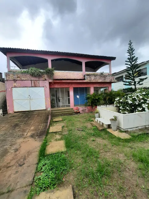 Foto 1 de Casa com 8 Quartos à venda, 412m² em Pau Amarelo, Paulista