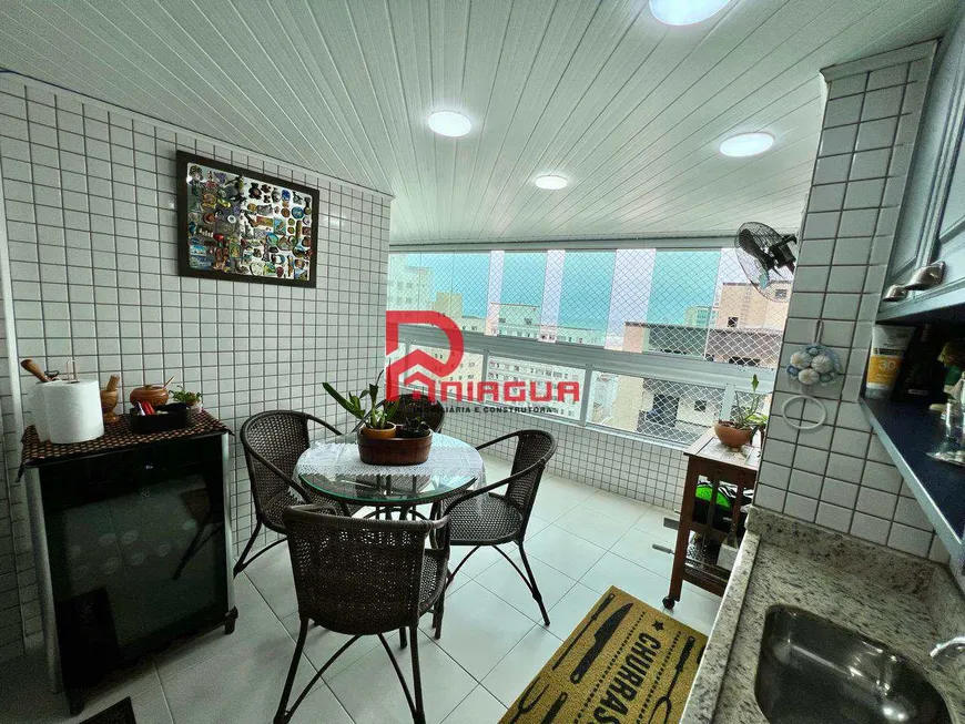 Foto 1 de Apartamento com 3 Quartos à venda, 139m² em Vila Guilhermina, Praia Grande