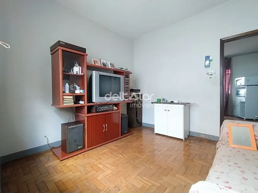 Foto 1 de Casa com 4 Quartos à venda, 298m² em Floramar, Belo Horizonte