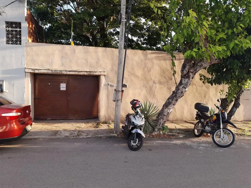 Foto 1 de Casa com 3 Quartos para alugar, 384m² em Engenheiro Luciano Cavalcante, Fortaleza