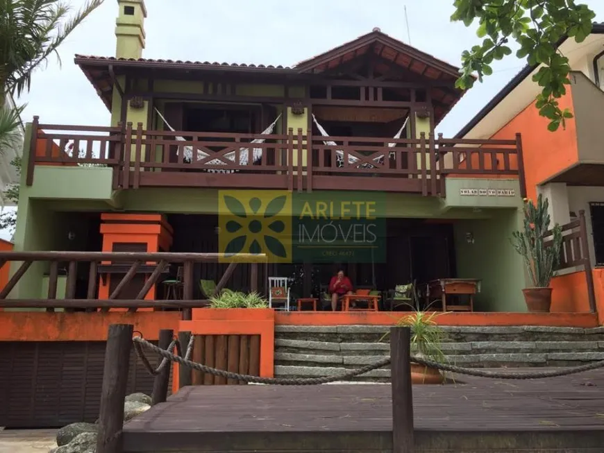 Foto 1 de Casa com 6 Quartos para alugar, 400m² em Centro, Porto Belo
